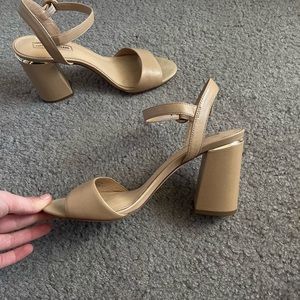 Antonio Melani nude heels